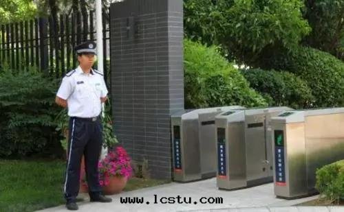 小區(qū)三(sān)个(gè)“口(kǒu)”，能(néng)夠反(fǎn)映最(zuì)真(zhēn)實(shí)的(de)物(wù)業管(guǎn)理(lǐ)水(shuǐ)平！