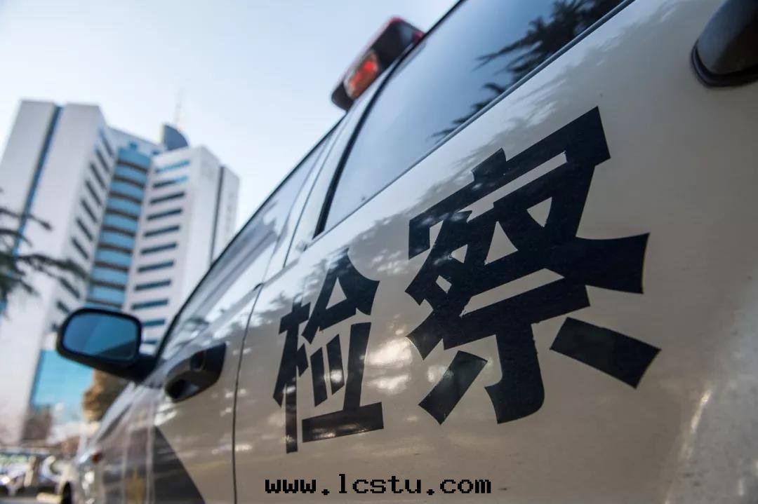 “樓霸”物(wù)業壟斷装修還(huán)報複業主，太可(kě)恨了(le)！終(zhōng)于(yú)被(bèi)判