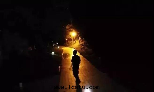 獻給(gěi)很累很累的(de)物(wù)業人……