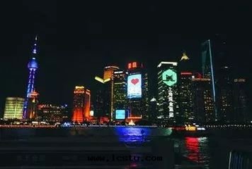 “静(jìng)水(shuǐ)深流”，物(wù)業管(guǎn)理(lǐ)的(de)最(zuì)和(hé)諧境界