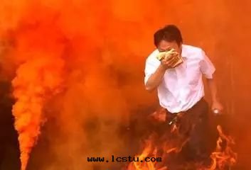 一(yī)场(chǎng)完美(měi)的(de)应急演練需要(yào)注意(yì)的(de)100个(gè)细(xì)节(jié)