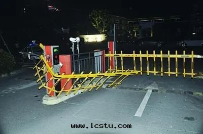 業主損壞公共(gòng)設施，拒絕賠償怎麼(me)辦(bàn)？