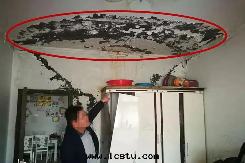 樓上(shàng)漏水(shuǐ)，樓下(xià)業主应該怎麼(me)做？