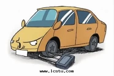 業主拒繳31元(yuán)停車费，物(wù)業鎖車，一(yī)審判決物(wù)業勝訴！