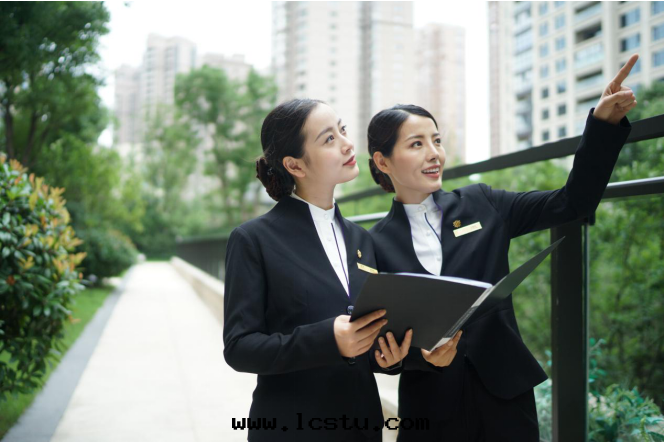 干(gàn)物(wù)業，知道(dào)怎麼(me)干(gàn)很重要(yào)，知道(dào)为什(shén)麼(me)要(yào)这(zhè)樣(yàng)干(gàn)更重要(yào)！