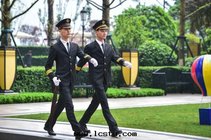 保安(ān)詢問(wèn)檢查“六(liù)四(sì)三(sān)三(sān)”工作(zuò)法(fǎ)