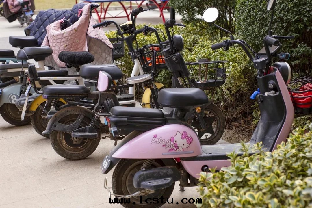 電(diàn)動(dòng)自(zì)行車消防安(ān)全(quán)科普小課堂