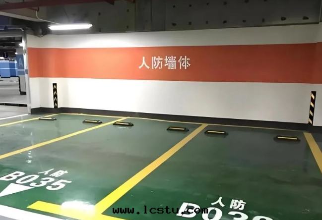 小區(qū)人防工程業主車位(wèi)修繕应該由(yóu)誰(shéi)承擔？