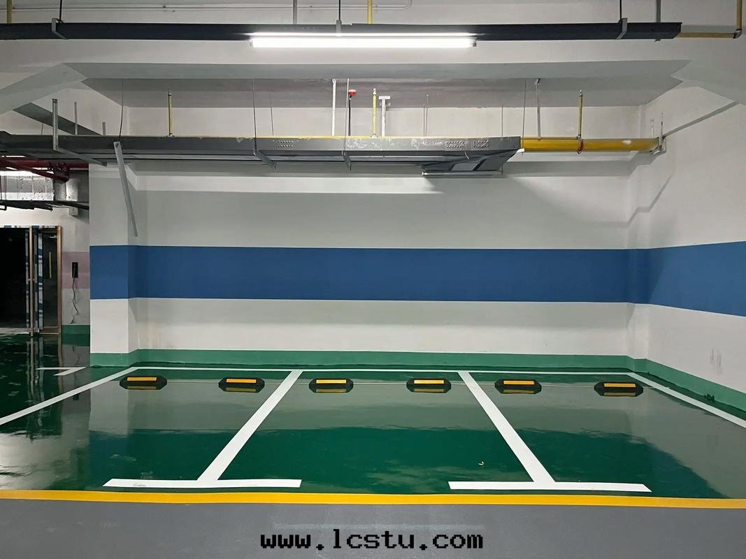 買(mǎi)了(le)車位(wèi)，要(yào)不(bù)要(yào)交車位(wèi)管(guǎn)理(lǐ)费?